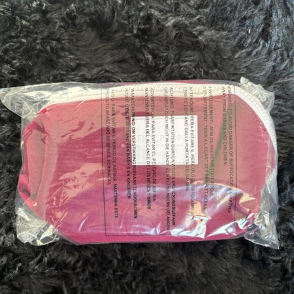 FREE PEOPLE Cosmetic Bag + 16 cosmetics - Picture 4 of 5